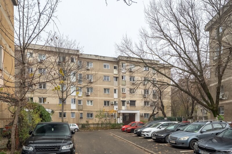 Crangasi, str. Padureni comision 0% garsoniera